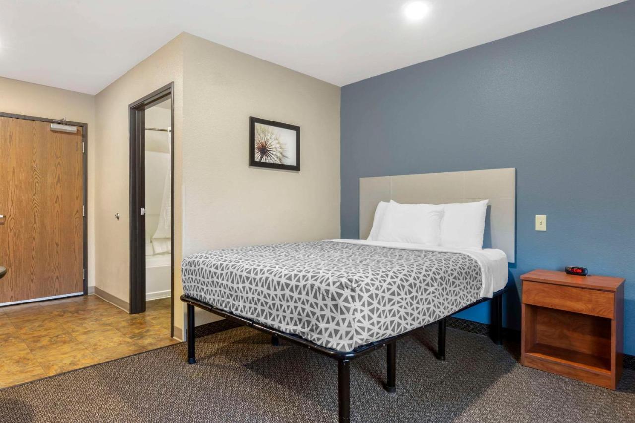 Woodspring Suites Raleigh Garner Edmondson Eksteriør bilde